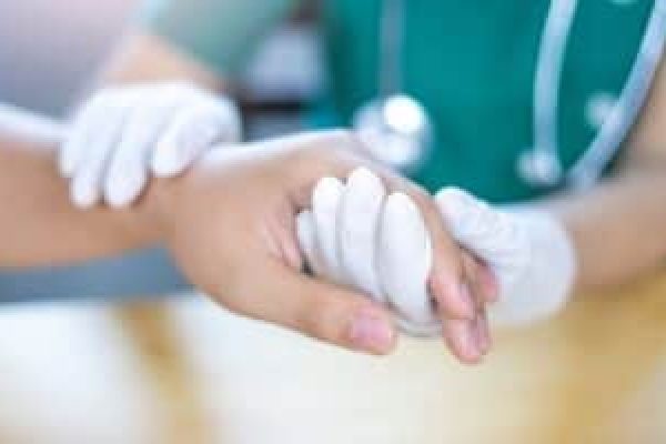 AdobeStock_329209968-patient-safety-hands-resized-350x200